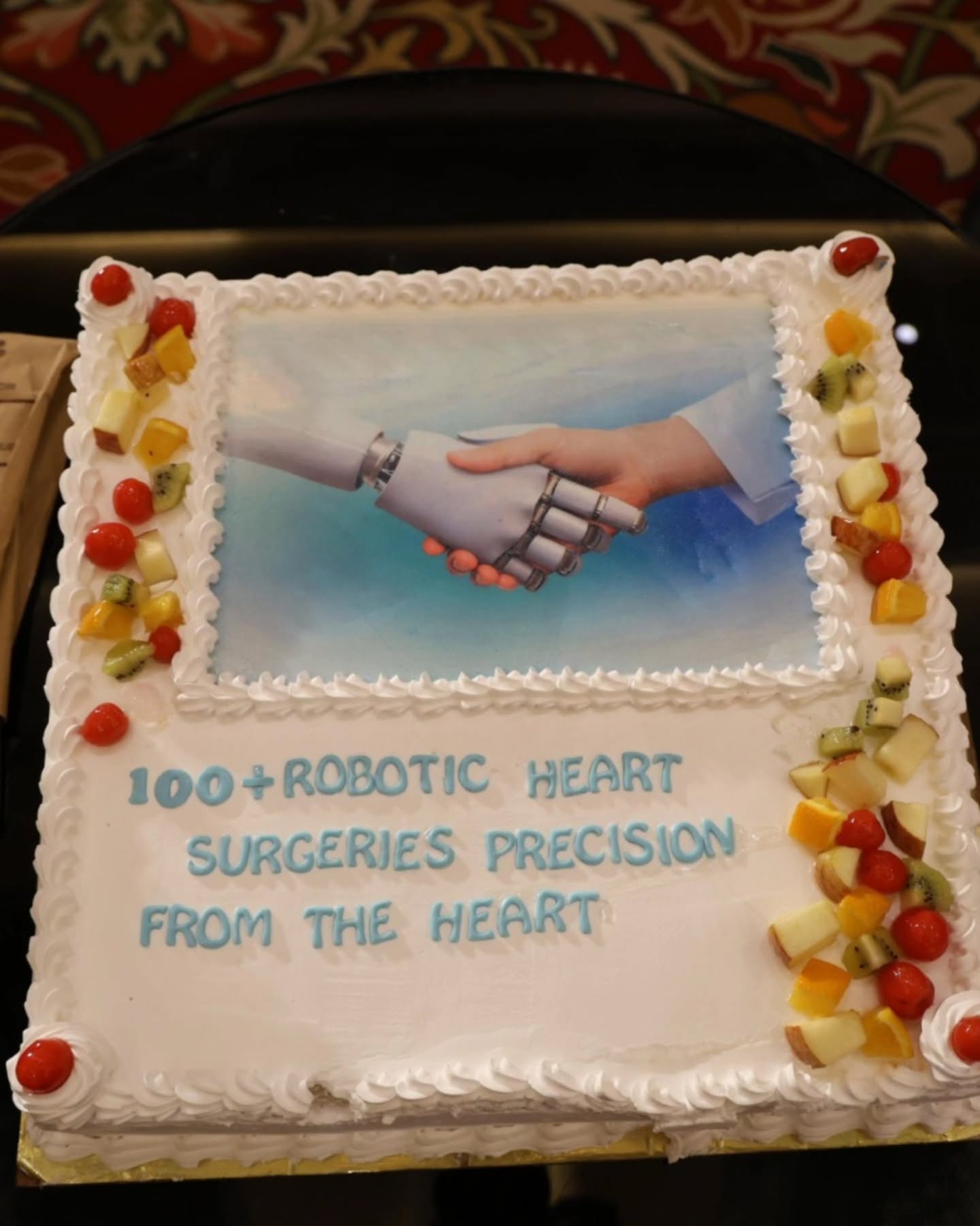 𝗙𝗶𝗿𝘀𝘁 𝗥𝗼𝗯𝗼𝘁𝗶𝗰 𝗦𝘂𝗿𝗴𝗲 𝗦𝘂𝗺𝗺𝗶𝘁 𝗝𝗮𝗶𝗽𝘂𝗿
An incredible evening dedicated to the future of robotic surgery in India, with 𝟮𝟬𝟬+ 𝘀𝘂𝗿𝗴𝗲𝗼𝗻𝘀 𝗷𝗼𝗶𝗻𝗶𝗻𝗴 𝘂𝘀 .
Celebrating a proud milestone of 𝟭𝟬𝟬+ 𝗥𝗼𝗯𝗼𝘁𝗶𝗰 𝗖𝗮𝗿𝗱𝗶𝗮𝗰 𝗦𝘂𝗿𝗴𝗲𝗿𝗶𝗲𝘀 💙 a journey powered by precision, innovation, and teamwork.
Heartfelt thanks to our dedicated cardiac team for their excellence and commitment.
Special gratitude to Dr. Sudhir Srivastava for sharing his invaluable insights and guiding us in advancing robotic cardiac surgery.
Grateful to all the esteemed surgeons, healthcare professionals, and guests who made this event truly successful. 🙏
#RoboticSurgery #CardiacSurgery #HealthcareInnovation #MedicalExcellence #JaipurEvents